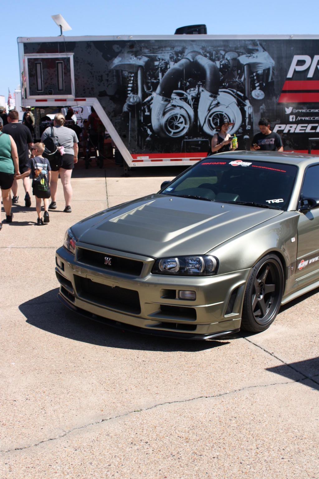 Green Nissan Skyline GT-R front detail